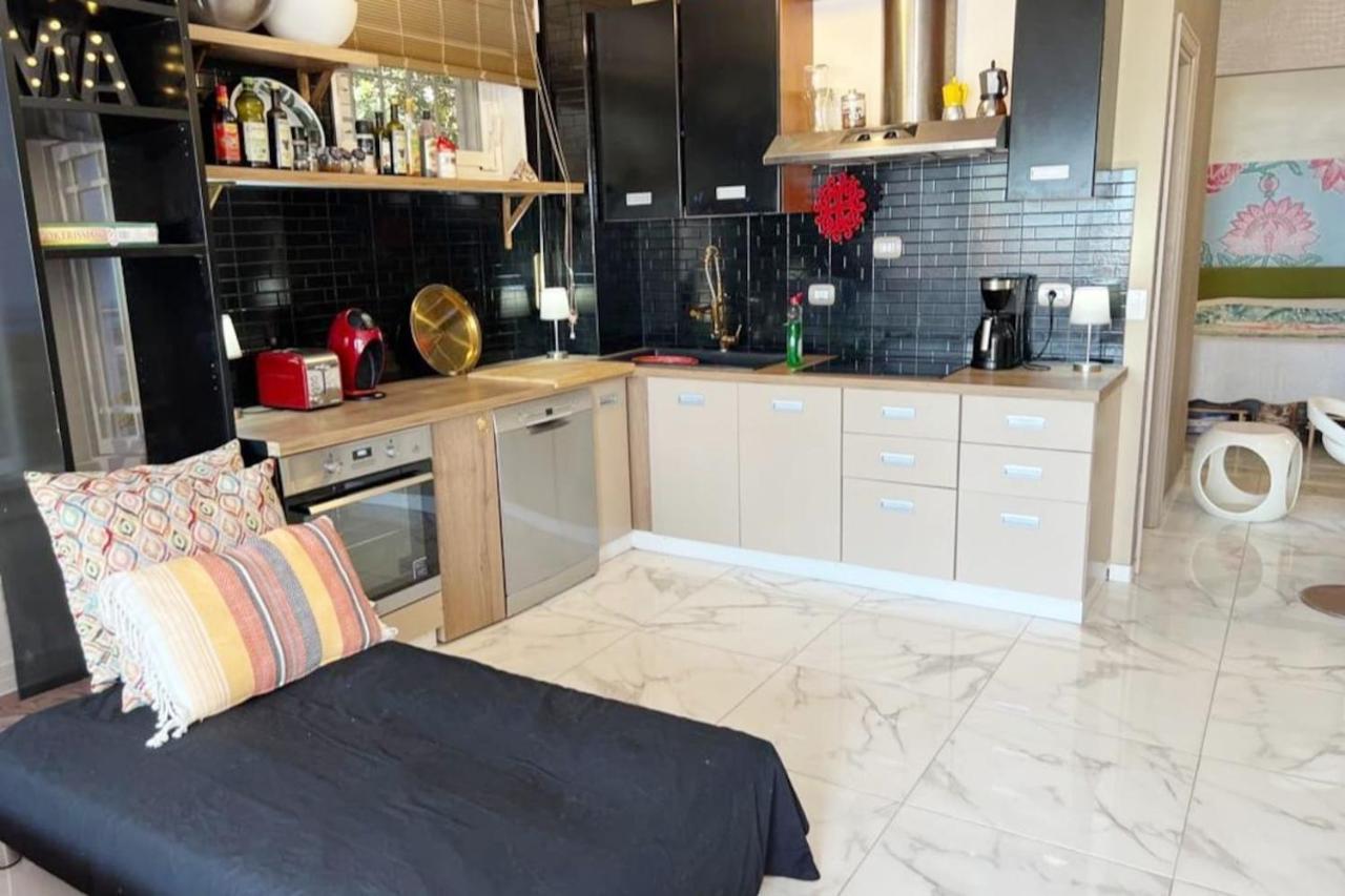 Wohnung Mit Direktem Meerzugang Torvaianica Luaran gambar