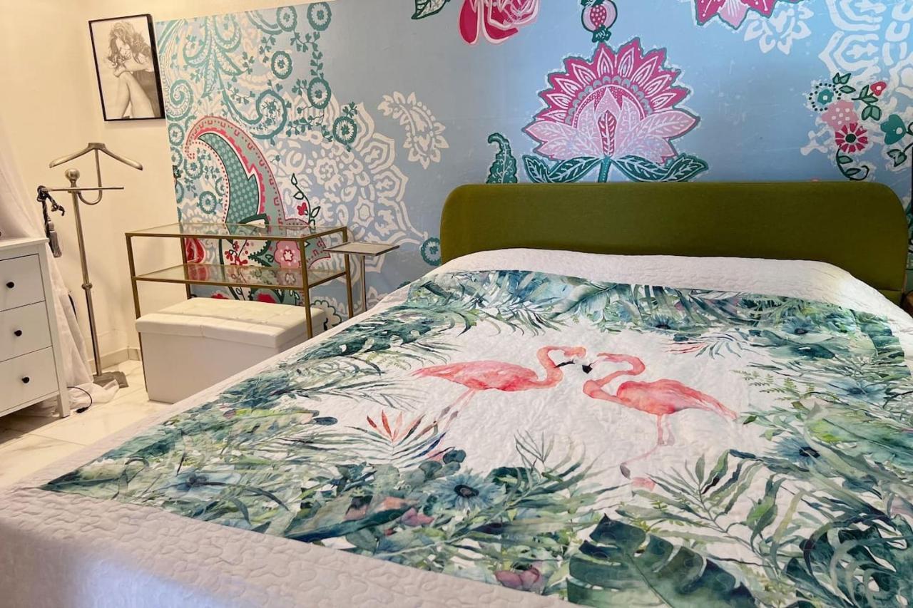 Wohnung Mit Direktem Meerzugang Torvaianica Luaran gambar